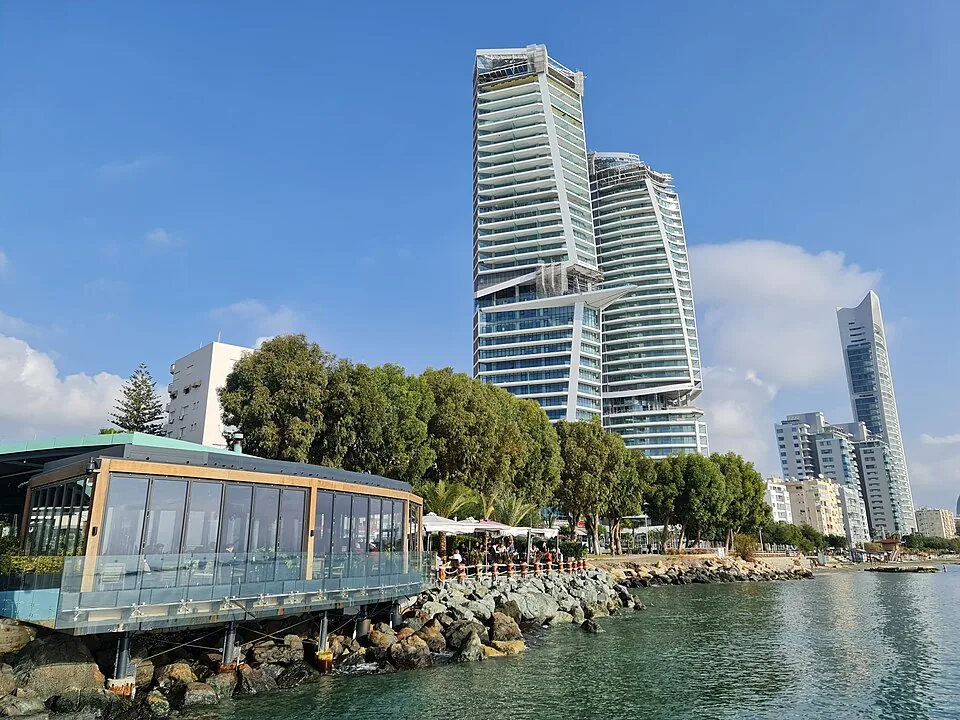 利马索尔城市风景